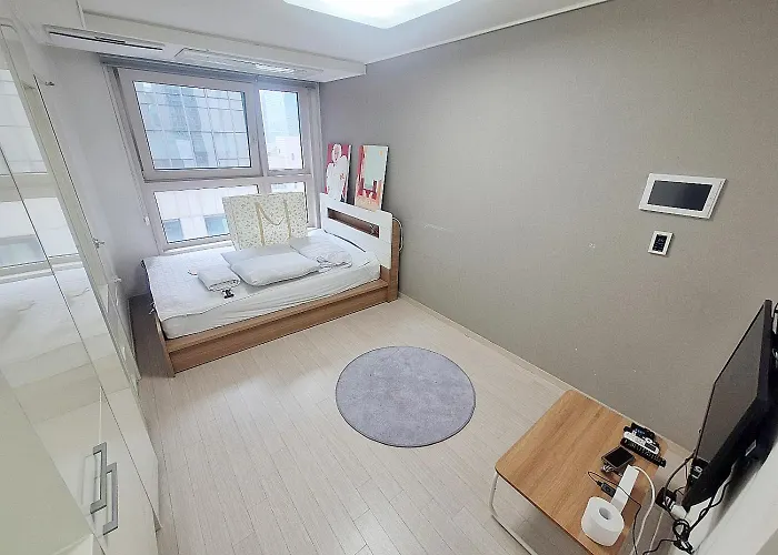 3217#gangnam Urban Vogue #top-rated Unit # All-new Furniture & Peaceful Vibe# Sinnonhyeon 1min *